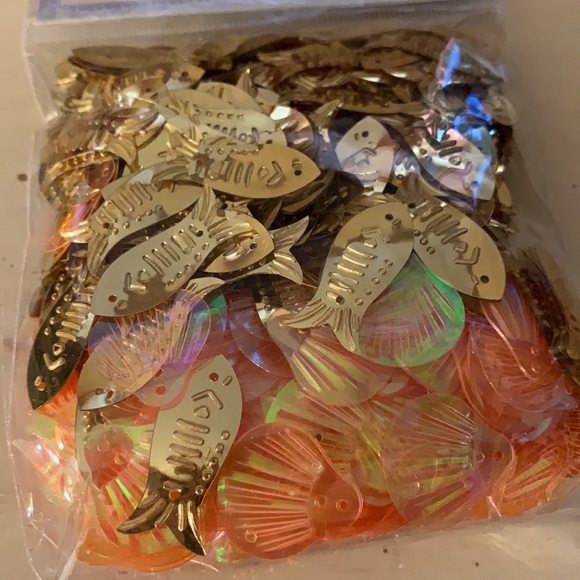 Fish & Shell Confetti - Picture 3 of 6